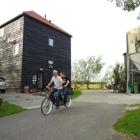 Bed & Breakfast Hoeve Meerzicht Monnickendam